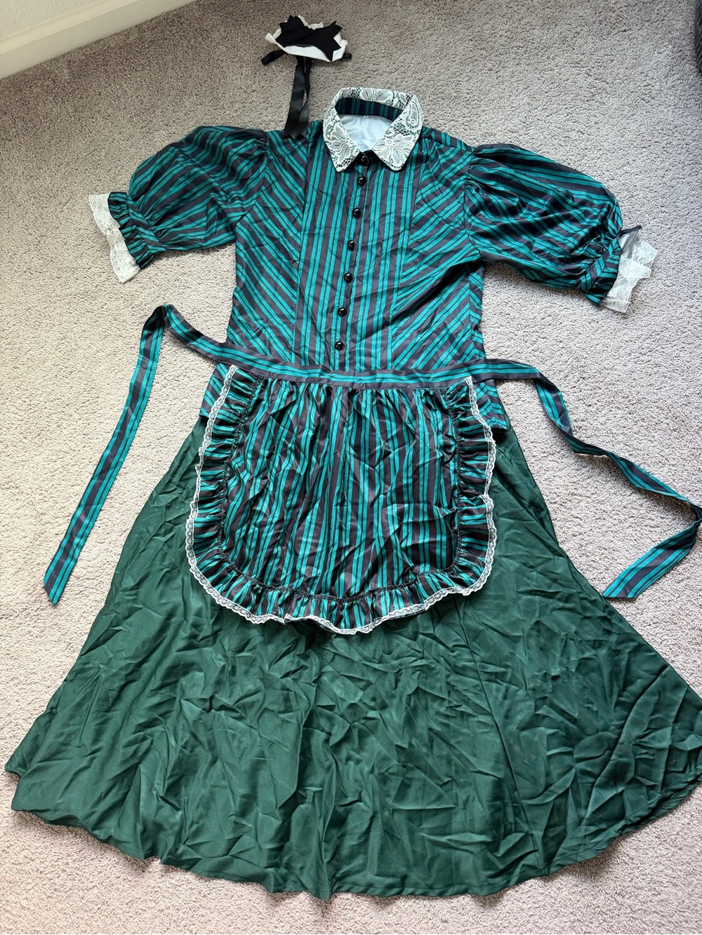 GUC XL Disney Haunted Mansion Inspired Costume